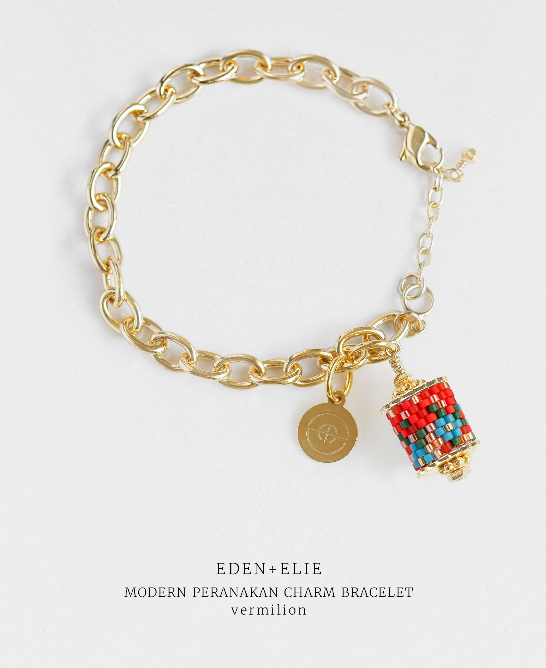EDEN + ELIE Modern Peranakan gold charm bracelet - vermilion