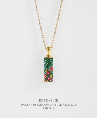 EDEN + ELIE Modern Peranakan capsule pendant necklace - emerald