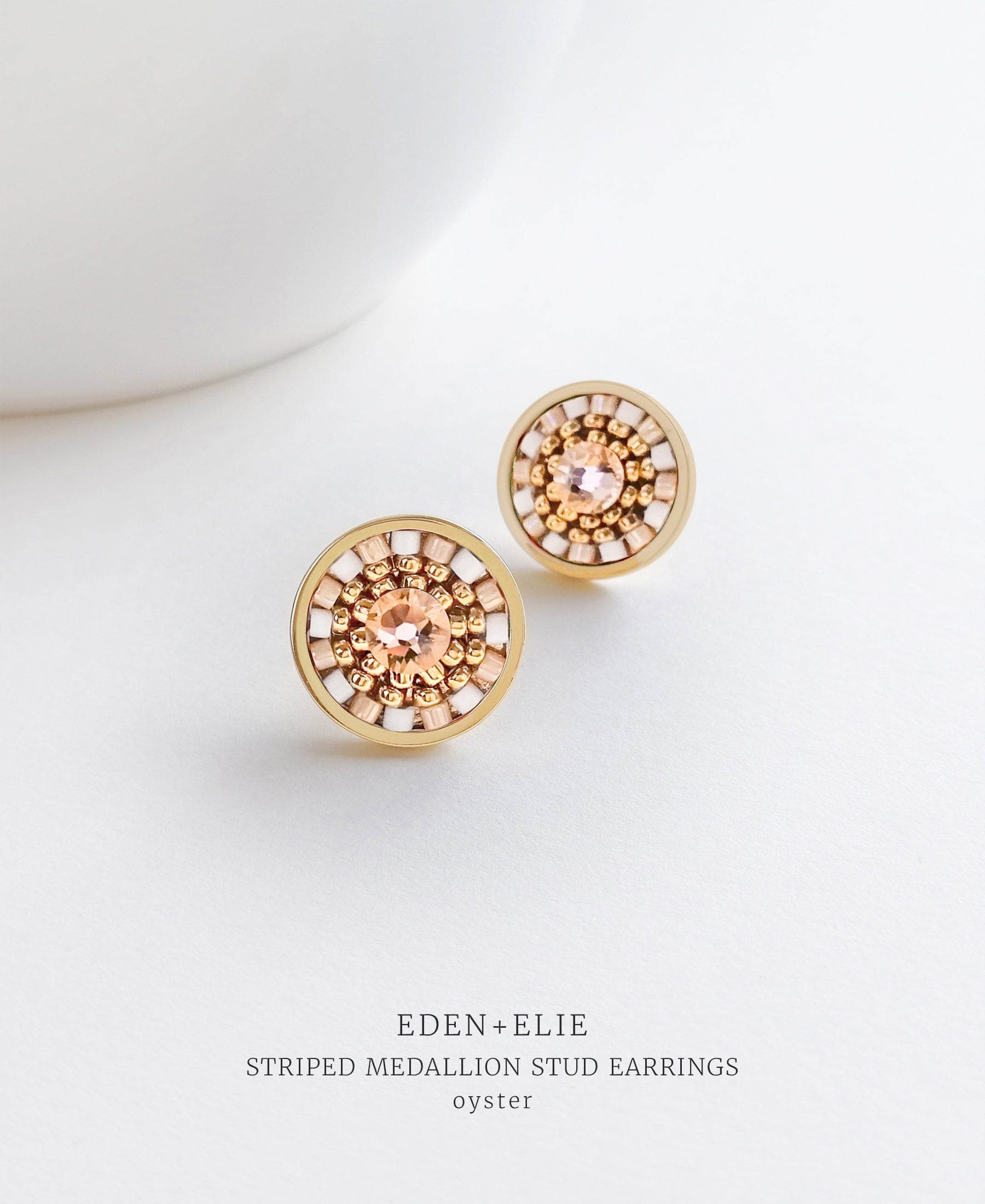 EDEN + ELIE Striped Medallion stud earrings - oyster